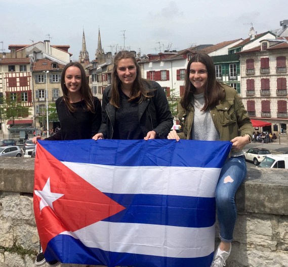 60913990_427225664495263_5490621925610749952_n