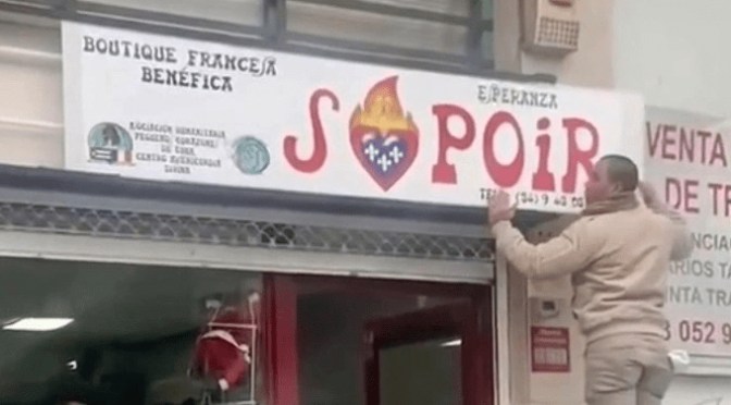 NOTRE NOUVELLE AFFICHE DU MAGASIN AVEC NOTRE NOUVELLE MARQUE ET LOGO