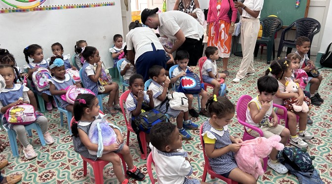 DONATION AUX ENFANTS DE LA CONGRÉGATION HERMANAS DEL AMOR DE DIOS DE LA HAVANE